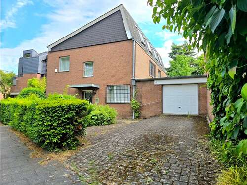 Foto - Haus zum Kaufen in Neuss 325.000,00 € 185.9 m²
