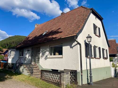 Foto - Haus zum Kaufen in Erfweiler 180.000,00 € 146 m²