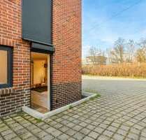 Haus zum Kaufen in Potsdam 1.980.000,00 € 247.6 m²