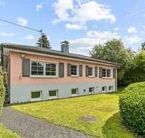 Haus zum Kaufen in Bonn-Holzlar 980.000,00 € 233 m²