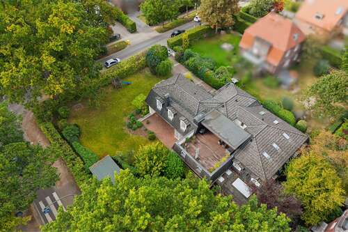 Foto - Haus zum Kaufen in Hamburg Wohldorf-Ohlstedt 2.150.000,00 € 415 m²