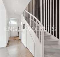 Haus zum Kaufen in Köln 1.650.000,00 € 212 m²