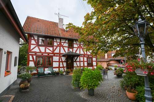 Foto - Haus zum Kaufen in Hünstetten 619.000,00 € 170 m²