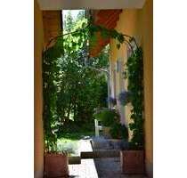 Haus zum Mieten in Bubenreuth 2.210,00 € 166 m²