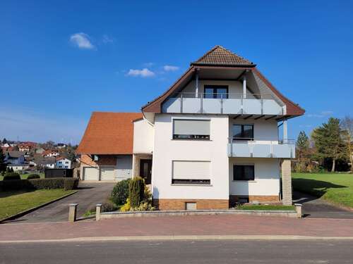 Foto - Haus zum Kaufen in Hohenroda 295.000,00 € 240 m²