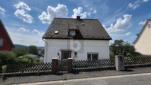 Foto - Haus zum Kaufen in Sinn 210.000,00 € 112 m²