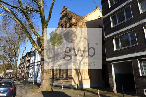 Foto - Haus zum Kaufen in Duisburg 295.000,00 € 278.67 m²