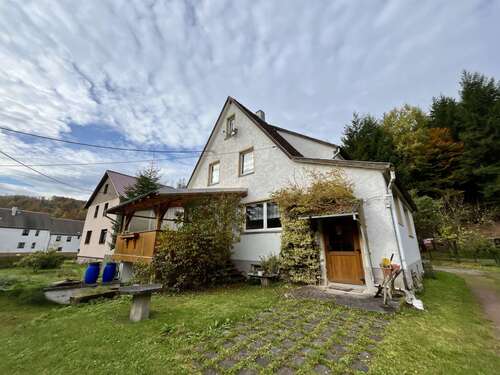 Foto - Haus zum Kaufen in Schleusingen 75.000,00 € 136 m²