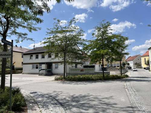 Foto - Haus zum Kaufen in Eichendorf 359.000,00 € 320 m²