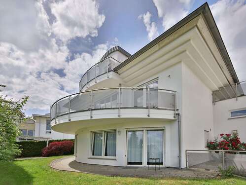 Foto - Haus zum Kaufen in Filderstadt-Harthausen 1.200.000,00 € 259 m²