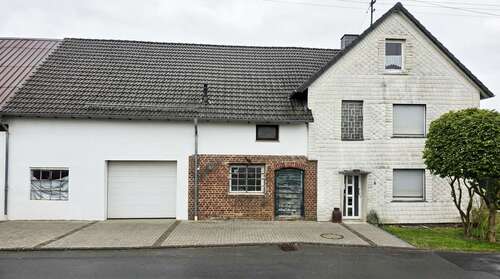 Foto - Haus zum Kaufen in Nauroth 235.000,00 € 120 m²