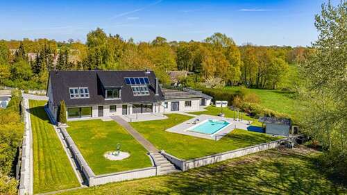 Foto - Haus zum Kaufen in Fahren 1.950.000,00 € 401 m²