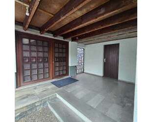 Haus zum Kaufen in Rüsselsheim am Main 600.000,00 € 305.73 m²