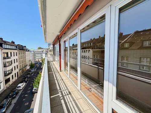 Foto - Wohnung zum Kaufen in Düsseldorf 999.000,00 € 200 m²