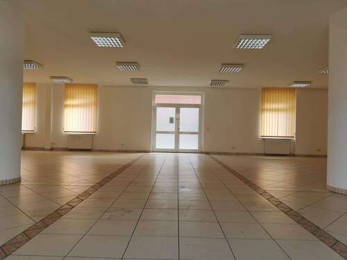 Foto - Büro in Strausberg 2.350,00 € 293.61 m²