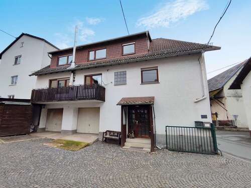 Foto - Haus zum Kaufen in Weilrod 219.000,00 € 121 m²