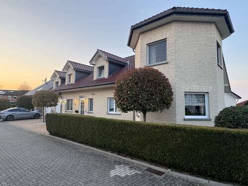 Foto - Haus zum Kaufen in Wassenberg 975.000,00 € 252 m²