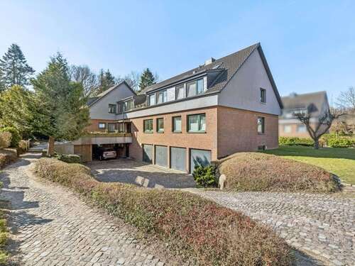 Foto - Haus zum Kaufen in Kronshagen 1.750.000,00 € 451.52 m²