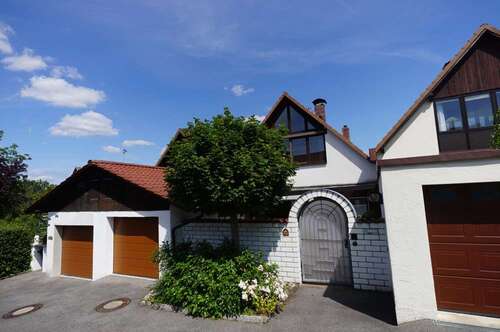 Foto - Haus zum Mieten in Coburg 1.750,00 € 209 m²