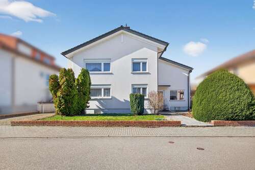 Foto - Haus zum Kaufen in Waghäusel Kirrlach 590.000,00 € 215.77 m²
