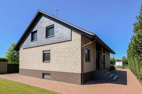 Foto - Haus zum Kaufen in Vechelde 319.000,00 € 138 m²