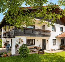 Haus zum Kaufen in Grabenstätt 899.999,00 € 173 m²