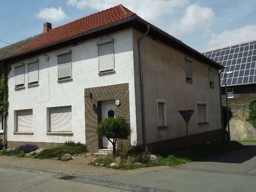 Foto - Haus zum Kaufen in Hettstedt OT Walbeck 83.000,00 € 160 m²