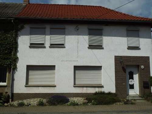 Foto - Haus zum Kaufen in Hettstedt OT Walbeck 83.000,00 € 160 m²