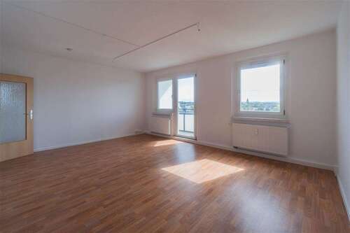 Foto - Wohnung zum Mieten in Chemnitz 377,00 € 67.26 m²