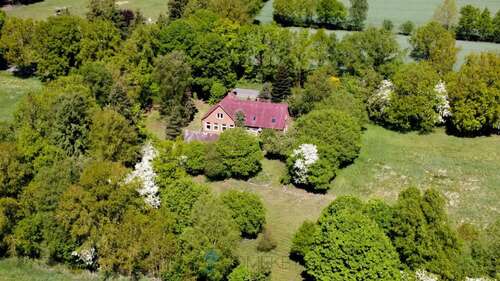 Foto - Haus zum Kaufen in Todesfelde 490.000,00 € 250 m²