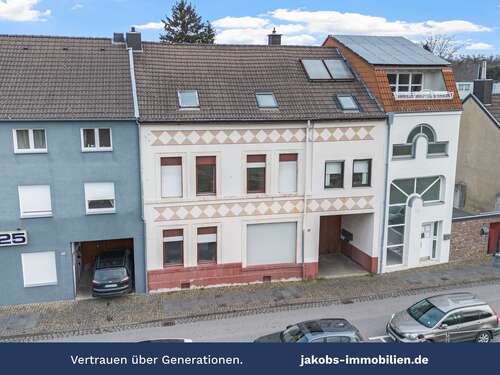 Foto - Haus zum Kaufen in Eschweiler 159.000,00 € 223 m²