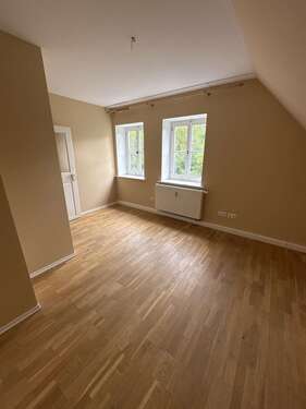 Foto - Wohnung zum Mieten in Hartenstein 305,00 € 43.7 m²
