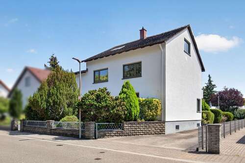 Foto - Haus zum Kaufen in Rheinstetten 679.000,00 € 205 m²