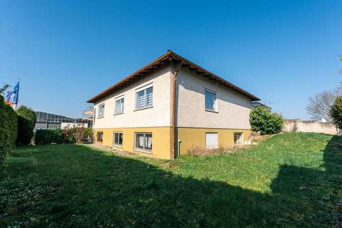 Foto - Haus zum Kaufen in Gau-Algesheim 1.590.000,00 € 350 m²
