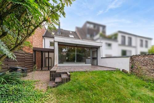 Foto - Haus zum Kaufen in Köln - Rodenkirchen 735.000,00 € 156 m²