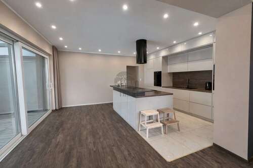 Foto - Haus zum Kaufen in Neustadt am Rübenberge 899.000,00 € 230 m²