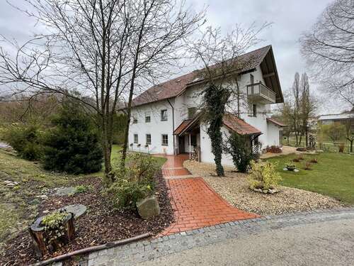 Foto - Wohnung zum Kaufen in Aidenbach 145.000,00 € 59.37 m²