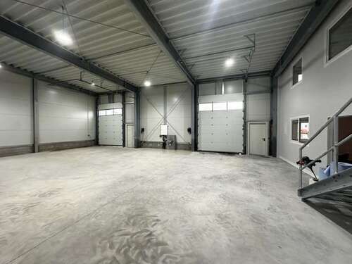 Foto - Halle in Halle 1.400,00 € 200 m²