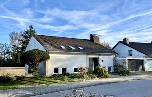 Foto - Haus zum Kaufen in Aachen 720.000,00 € 243 m²