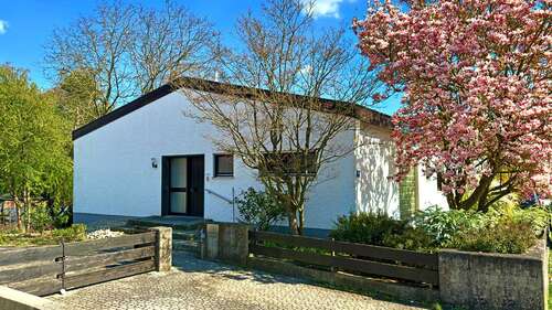 Foto - Haus zum Kaufen in Ampfing 650.000,00 € 272 m²