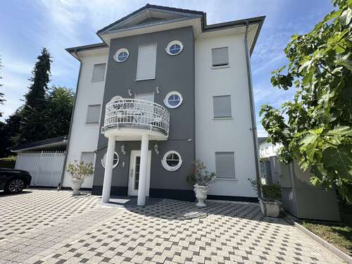 Foto - Haus zum Kaufen in Grenzach-Wyhlen 1.000.999,00 € 252 m²