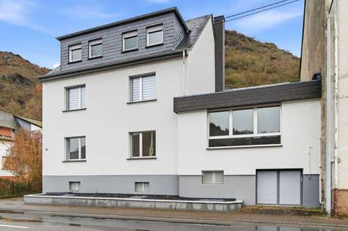 Foto - Haus zum Kaufen in Kestert 245.000,00 € 264 m²