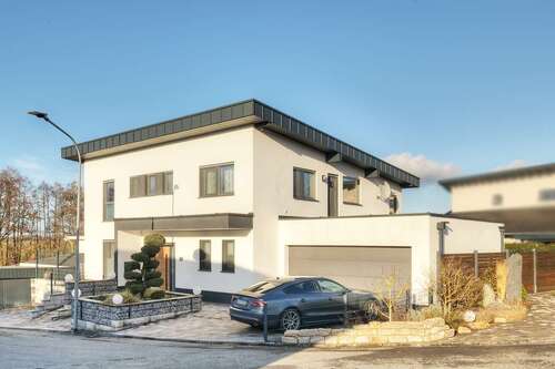 Foto - Haus zum Kaufen in Hachenburg 695.000,00 € 183 m²