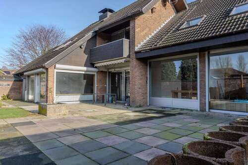 Foto - Haus zum Kaufen in Emmerich am Rhein 385.000,00 € 320 m²