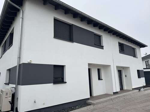 Foto - Haus zum Kaufen in Grünstadt 1.260.000,00 € 270 m²