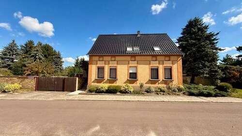 Foto - Haus zum Kaufen in Wiesenburg 250.000,00 € 200 m²