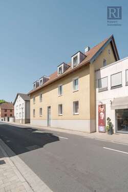 Foto - Haus zum Kaufen in Höchberg 756.000,00 € 396 m²