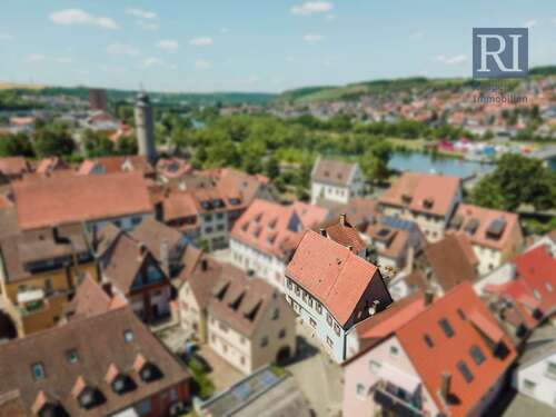 Foto - Haus zum Kaufen in Ochsenfurt 349.000,00 € 272 m²