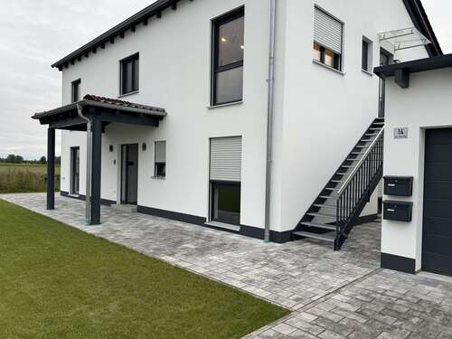 Foto - Wohnung zum Mieten in Riekofen 1.150,00 € 104.46 m²