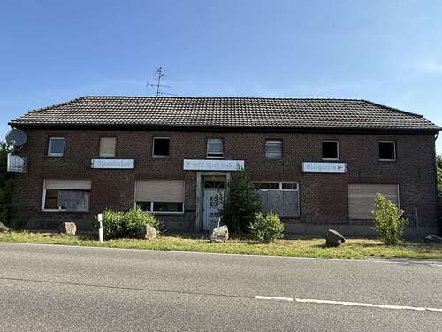 Foto - Haus zum Kaufen in Emmerich Praest 585.000,00 € 623 m²
